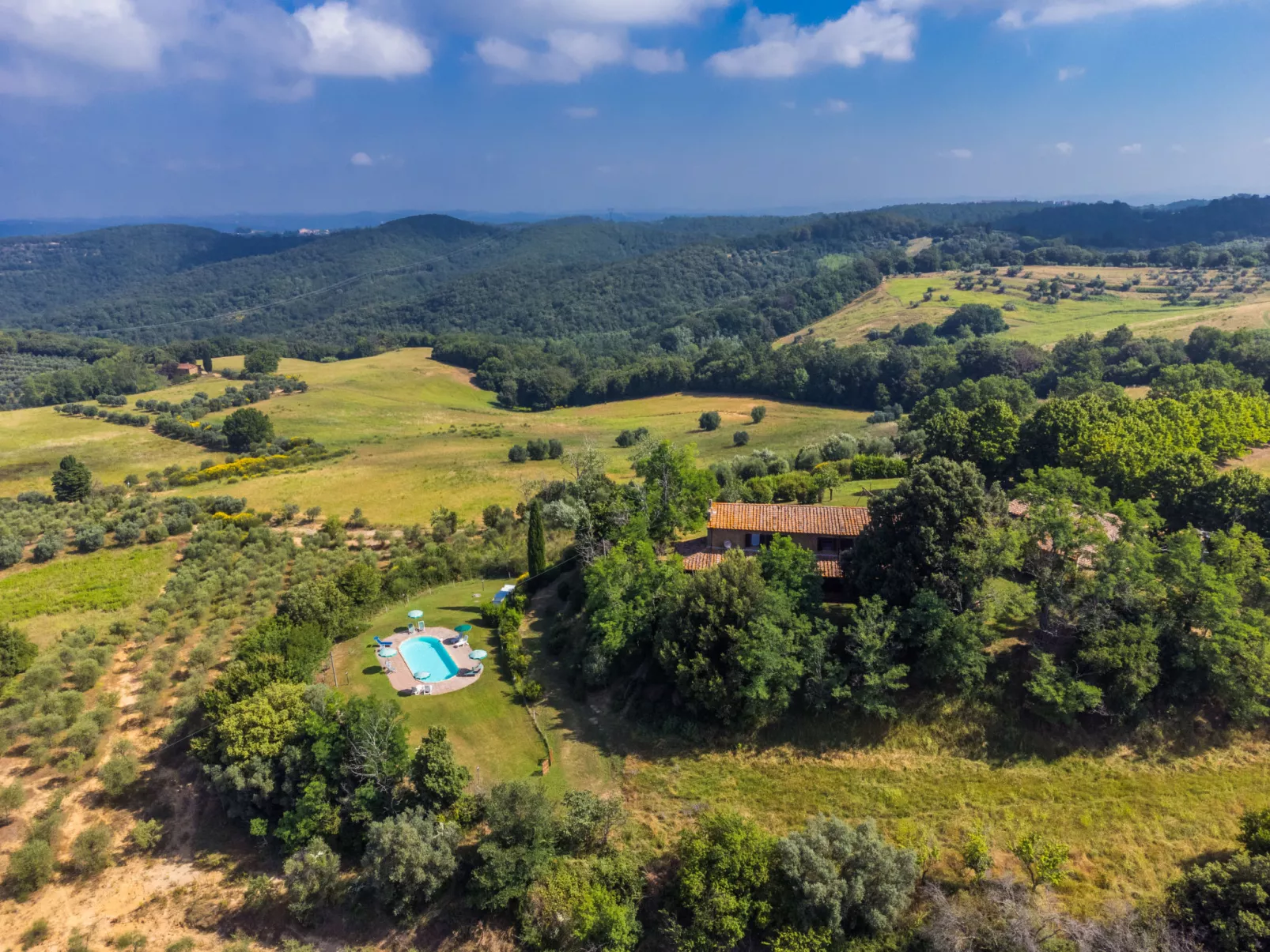 Poggio al Colle-Outside