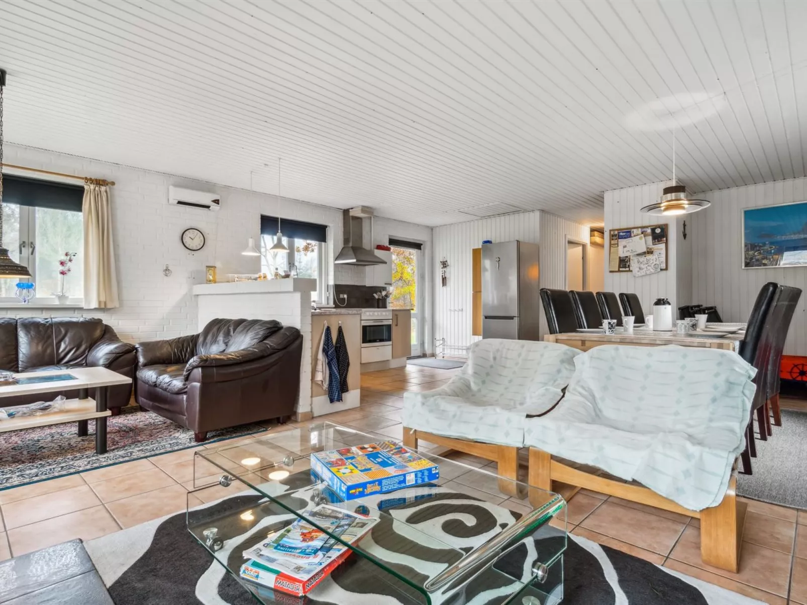 "Patrik" - 200m to the fjord-Inside