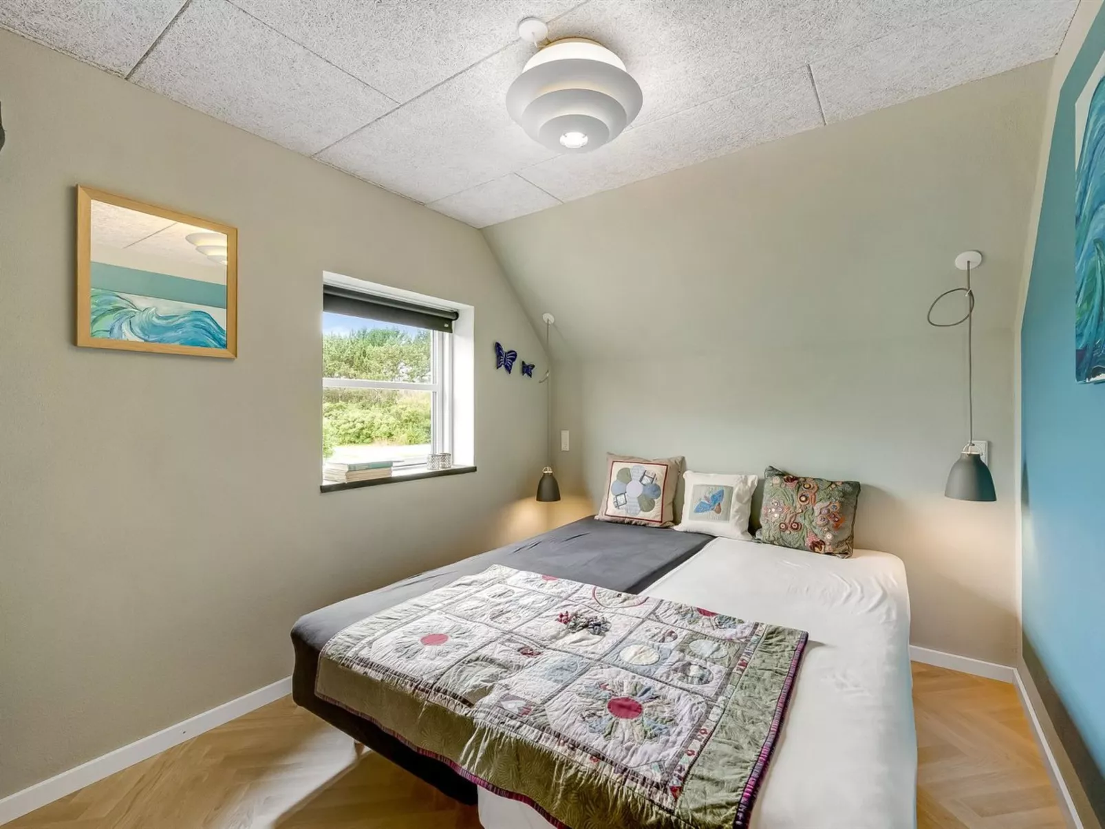 "Thorid" - 800m from the sea-Inside