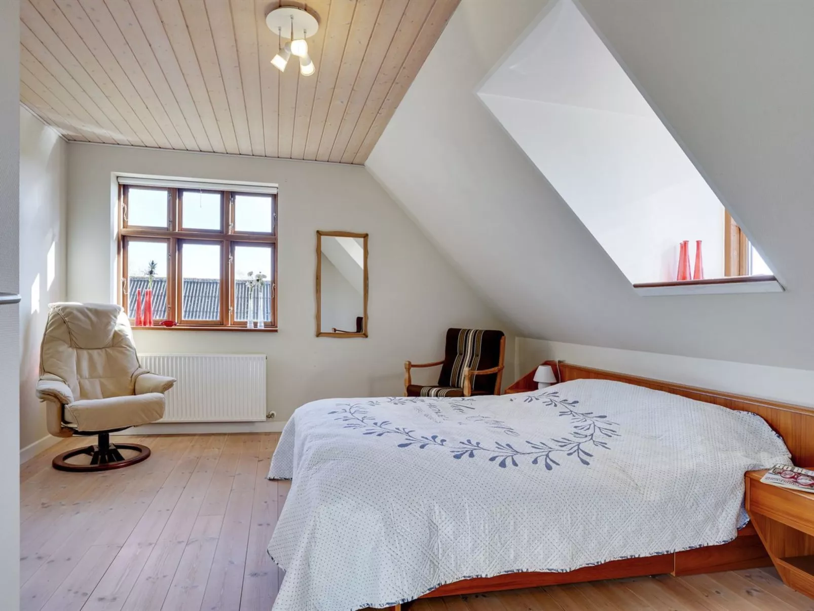 "Iarund" - 500m to the fjord-Inside