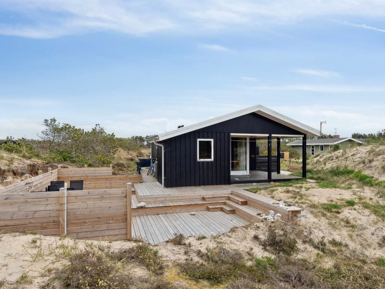 "Sulo" - 1.4km from the sea-Outside