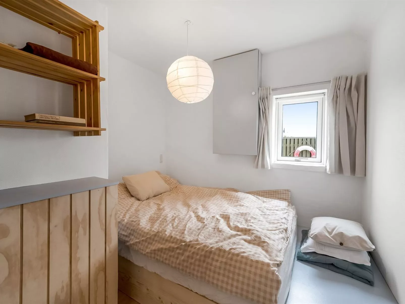 "Hermine" -  from the sea-Inside