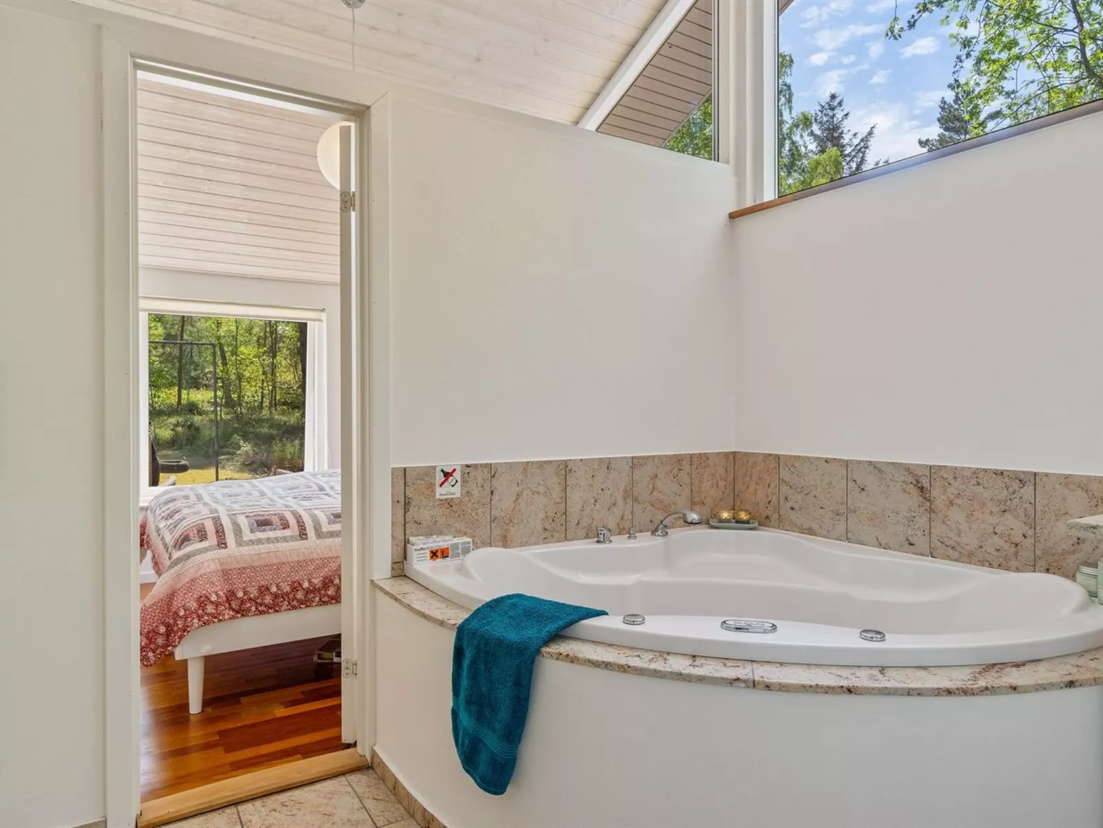 "Amina" - 1.1km from the sea-Inside