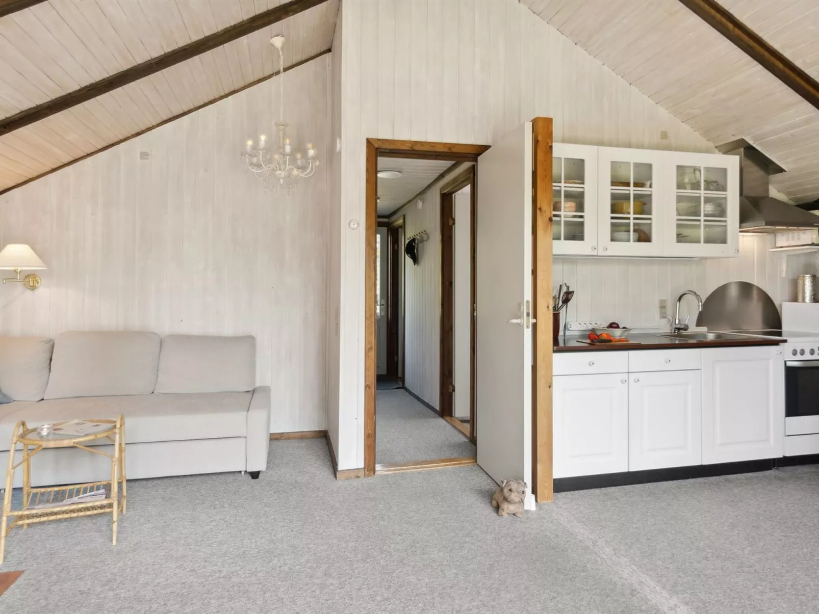 "Irlin" - 600m from the sea-Inside