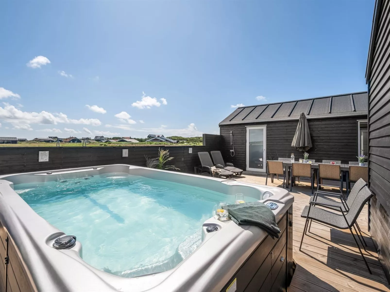 "Ivar" - 300m from the sea-Inside