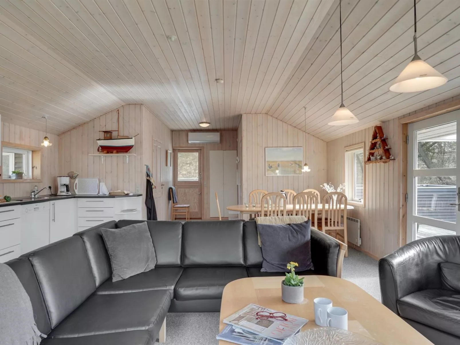 "Aneline" - 700m from the sea-Inside