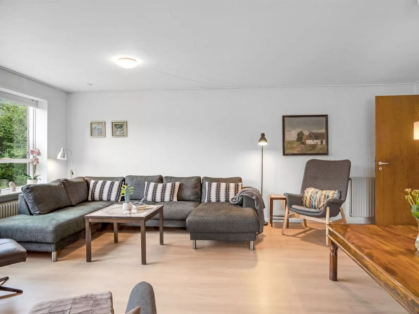 "Mats" - 5.3km from the sea-Inside