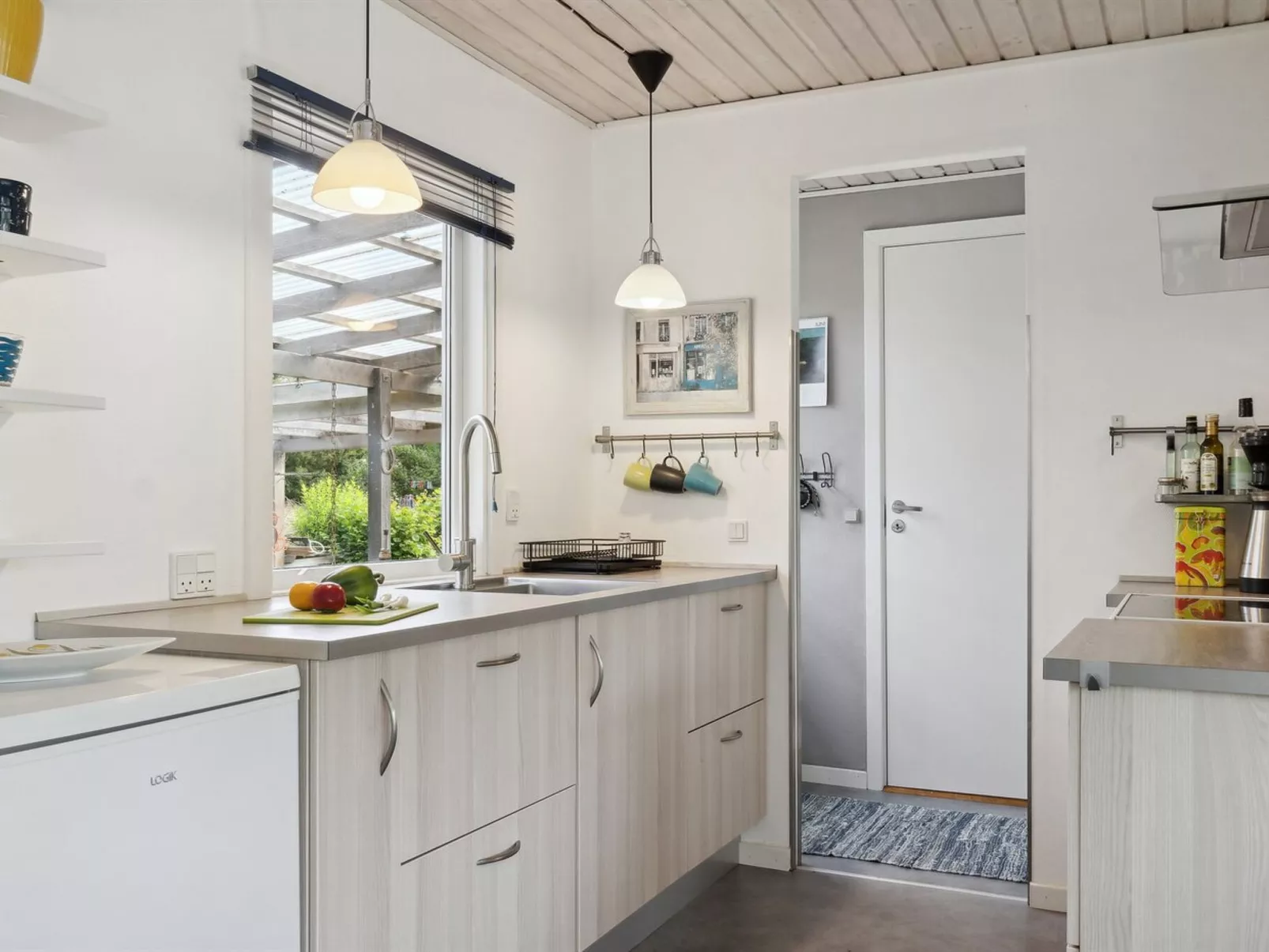 "Holmwith" - 200m from the sea-Inside