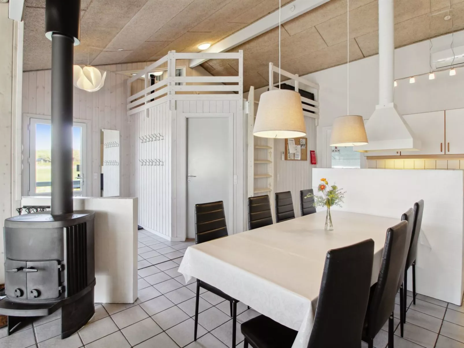 "Katharine" - 175m from the sea-Dedans