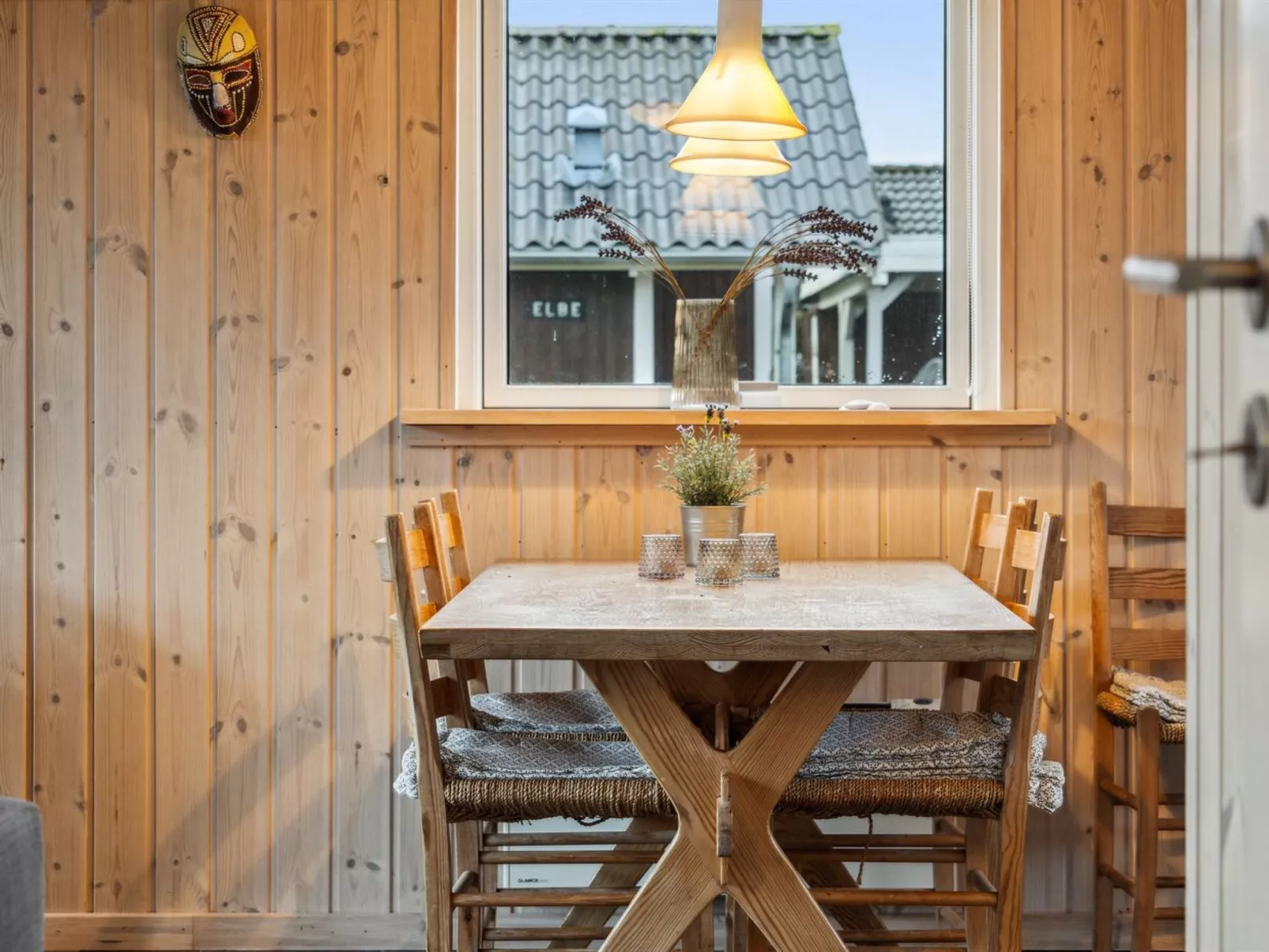 "Ritha" - 175m from the sea-Inside