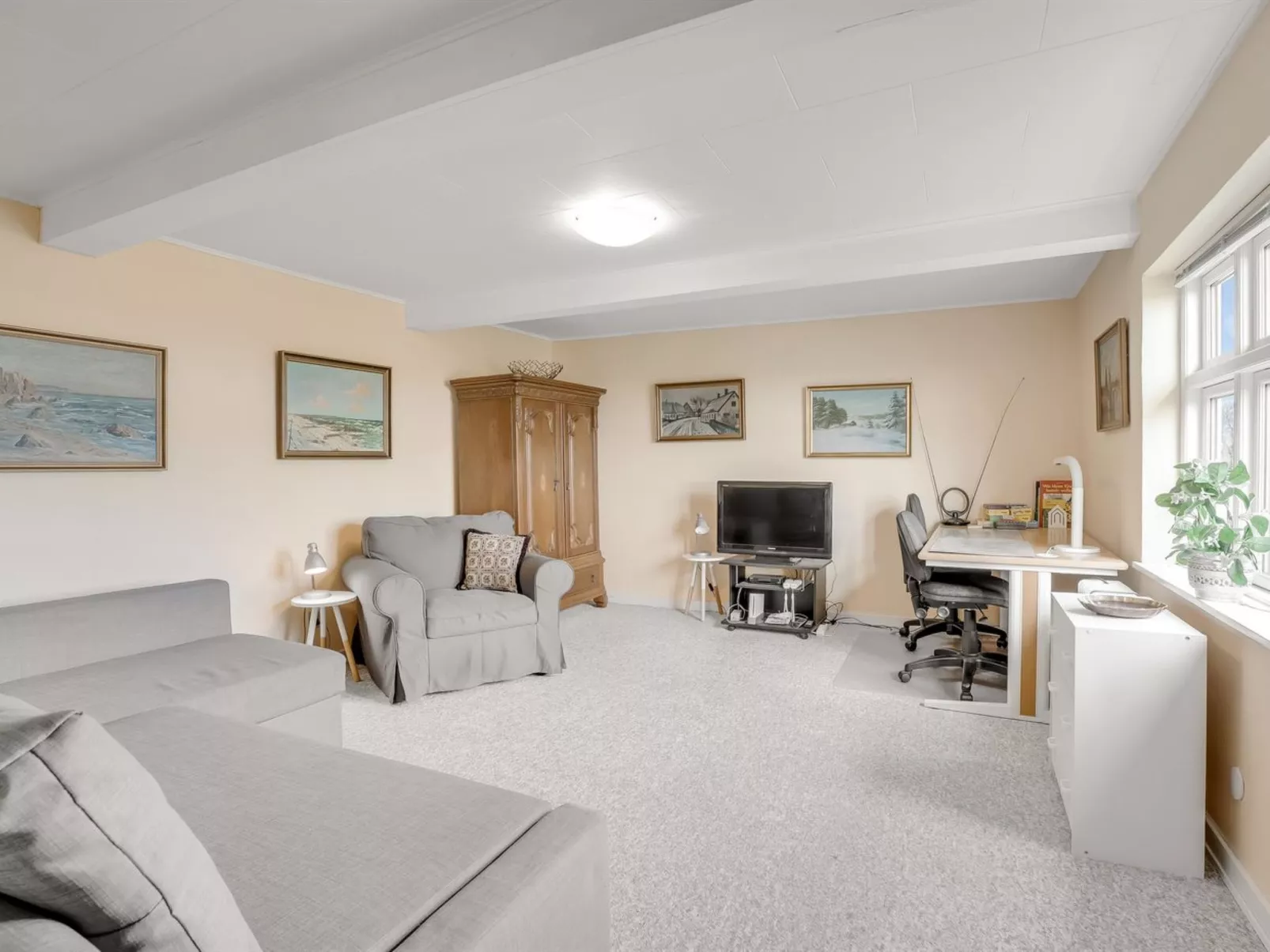 "Albertine" - 600m from the sea-Inside