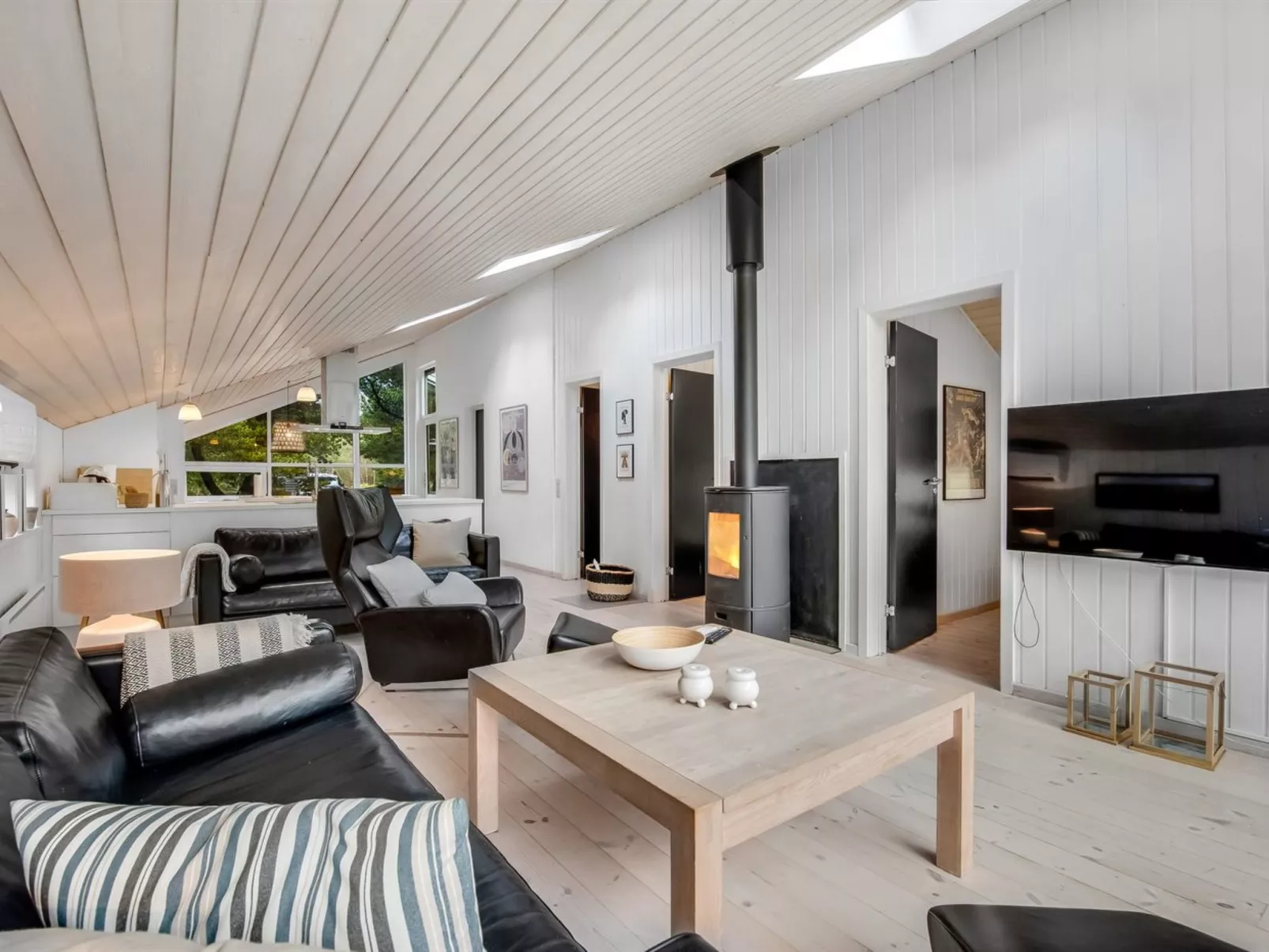 "Emila" - 2.2km from the sea-Drinnen