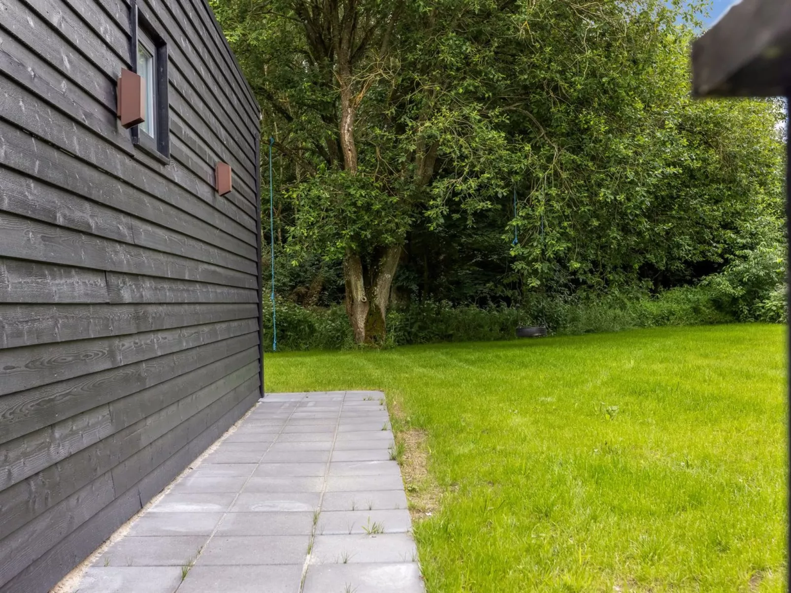 "Scalli" - 1.5km to the fjord-Outside