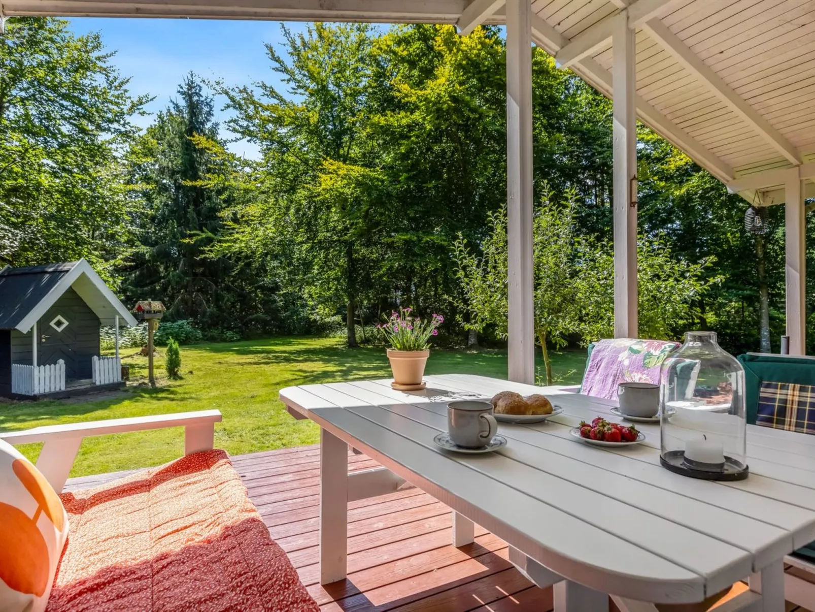 "Sofja" - 175m to the fjord-Outside