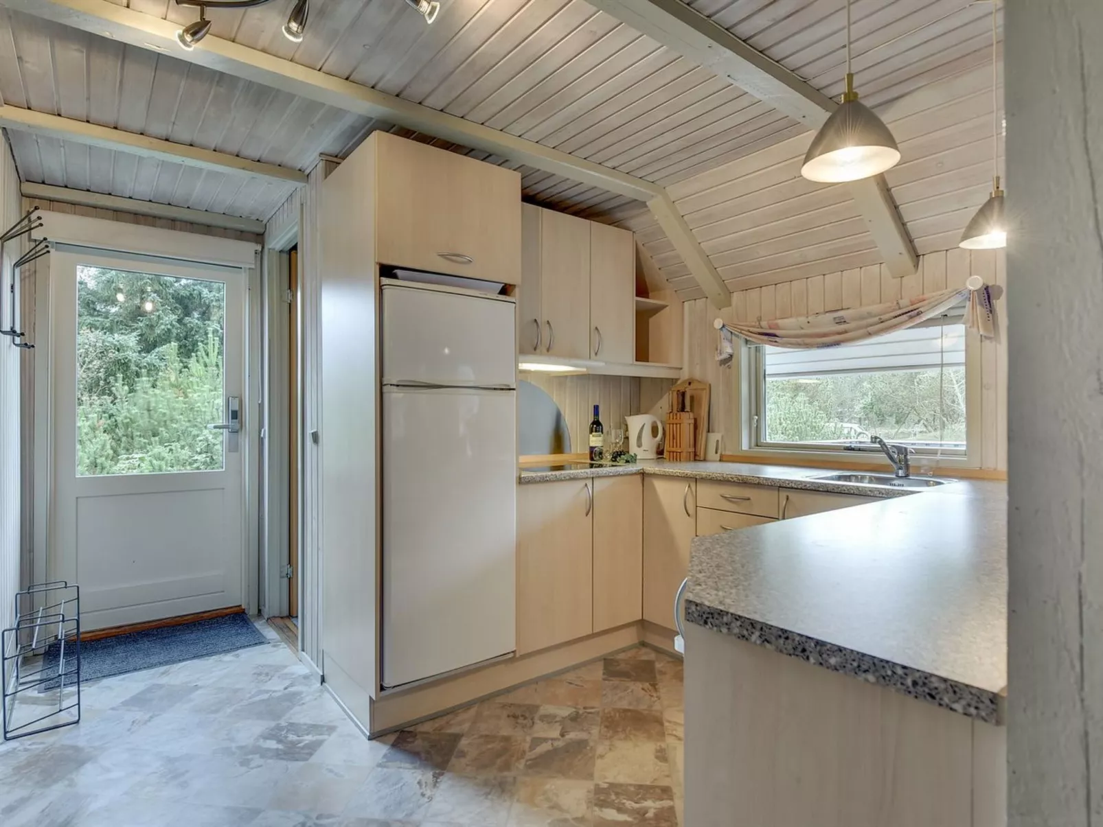 "Emmi" - 2.5km from the sea-Inside