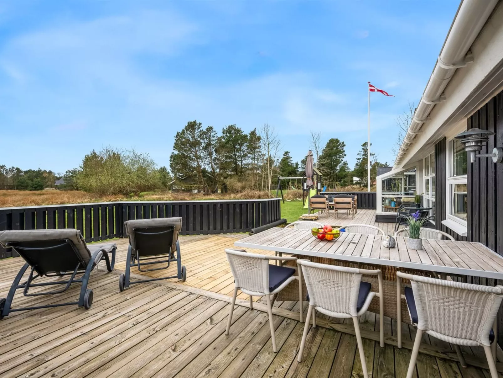 "Emilia" - 1.8km from the sea-Outside