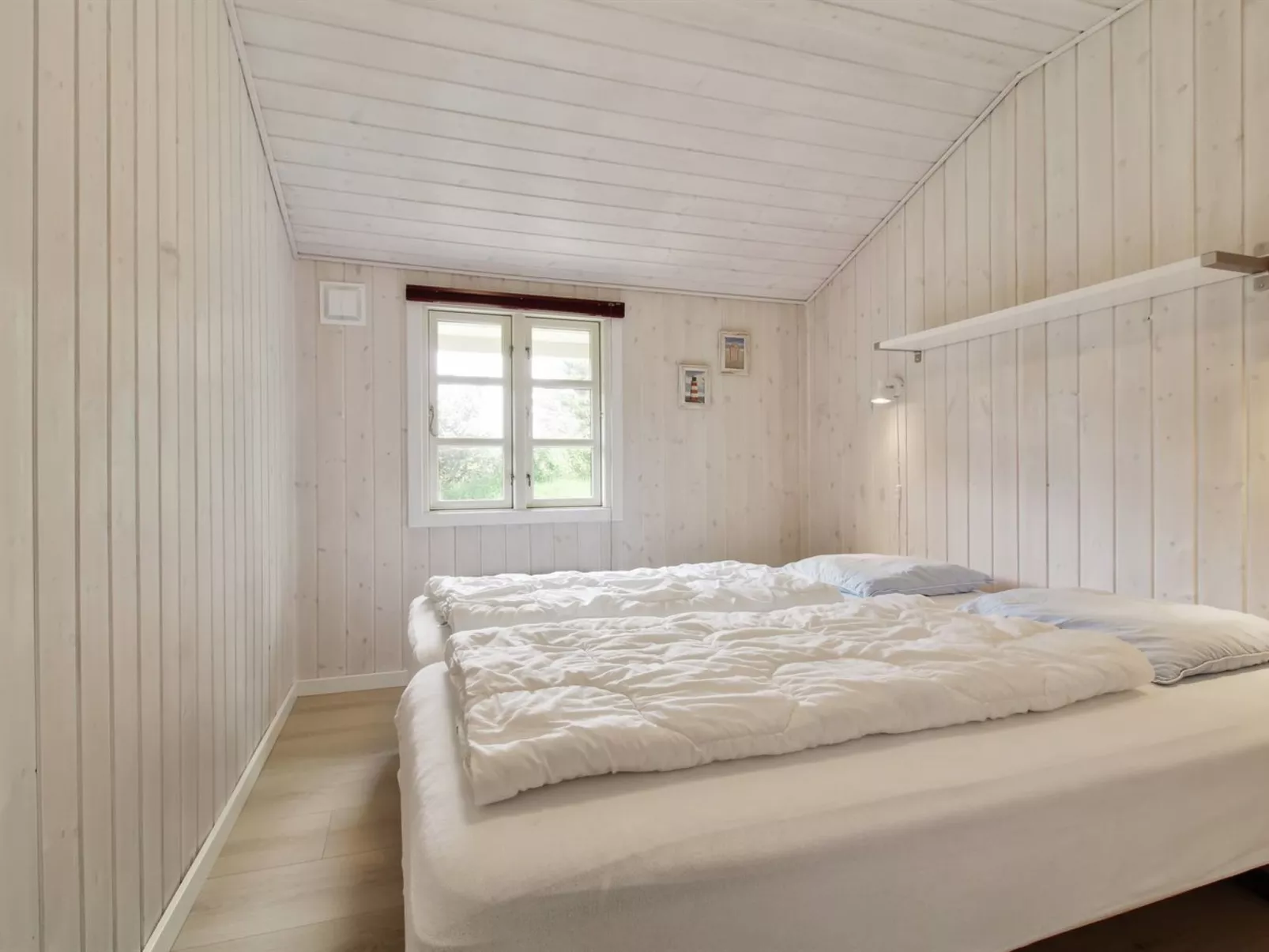 "Hillmari" - 200m from the sea-Inside