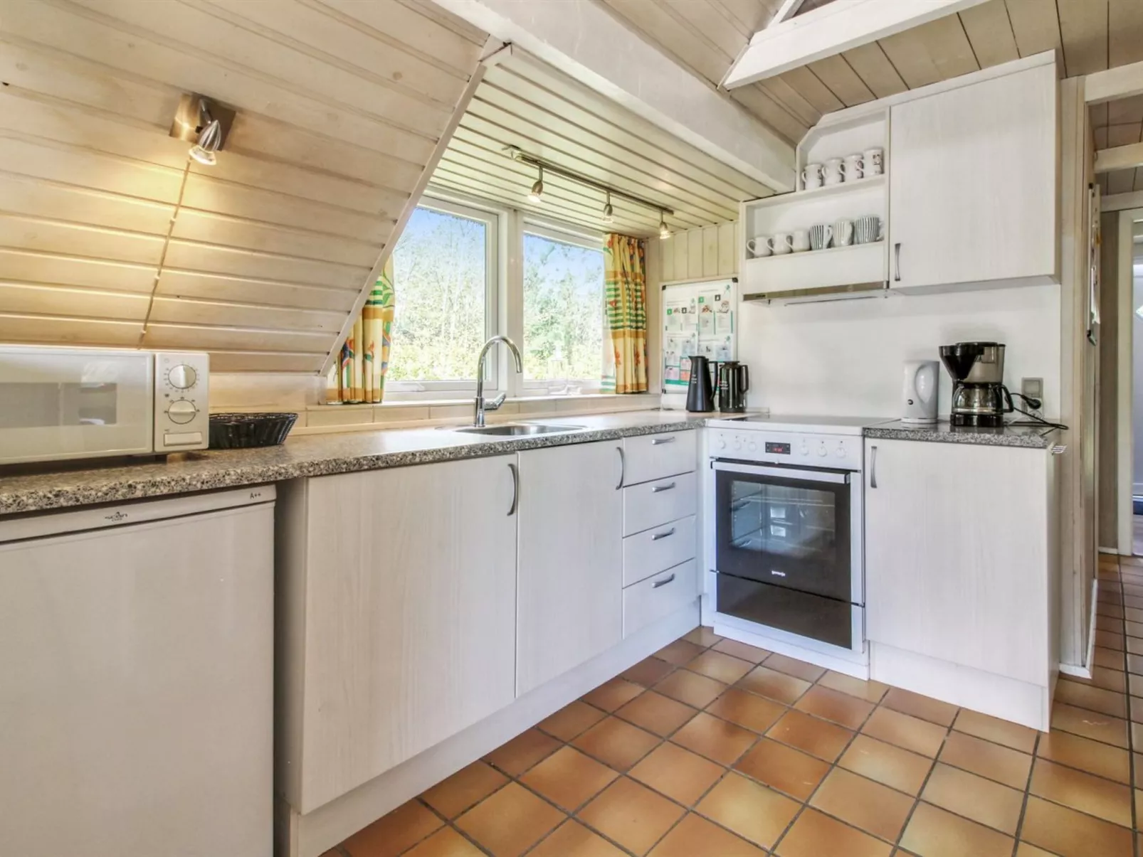 "Efimija" - 1.4km from the sea-Inside