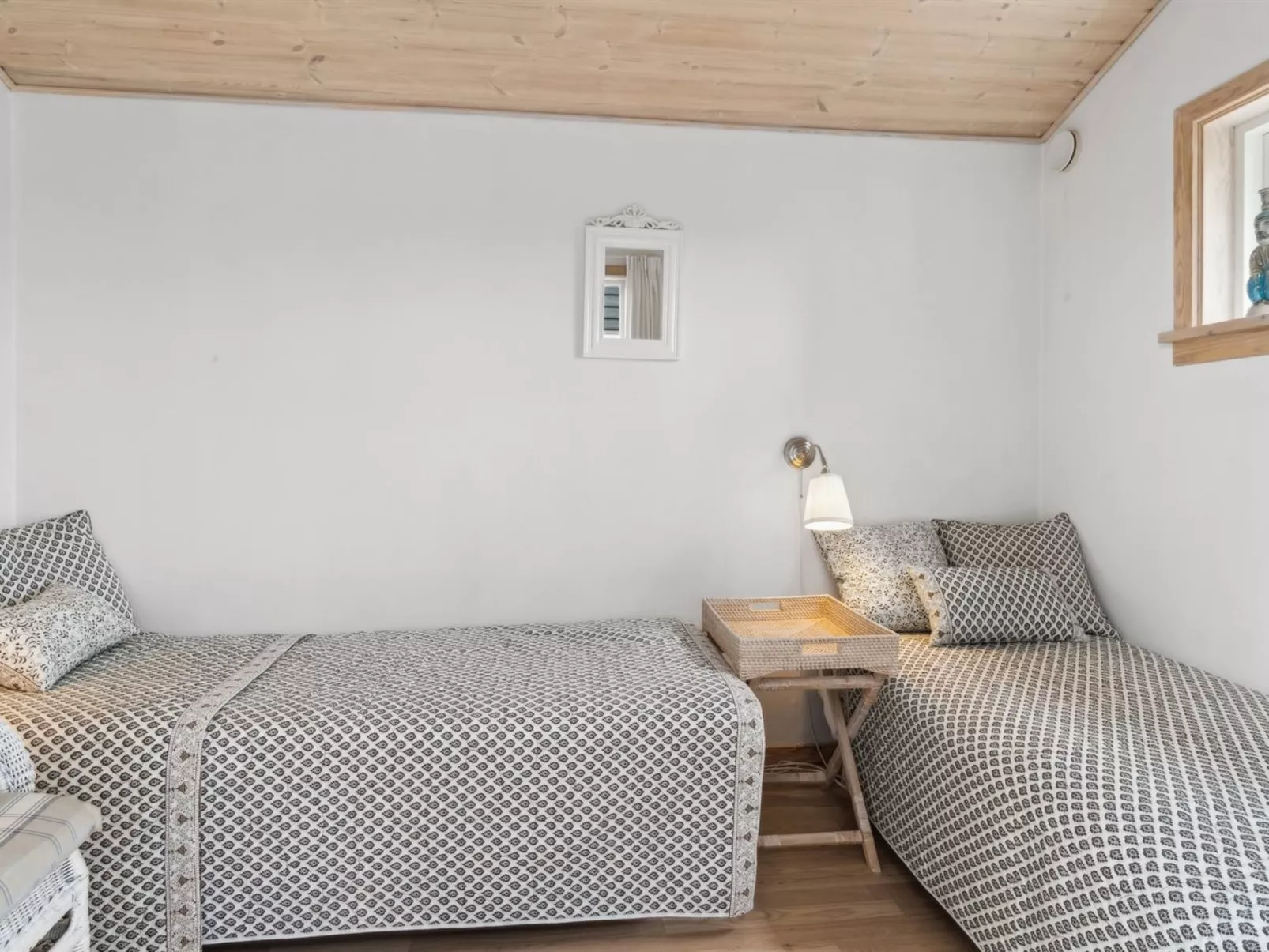 "Melin" - 2.8km from the sea-Dedans