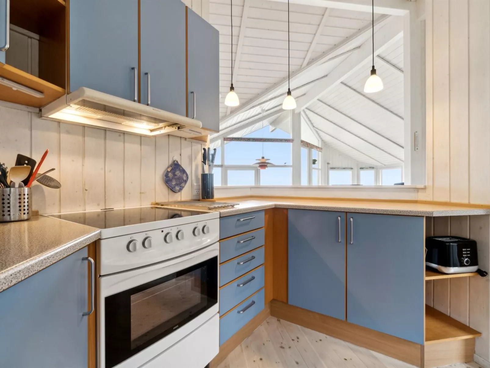 "Henric" - 75m from the sea-Drinnen