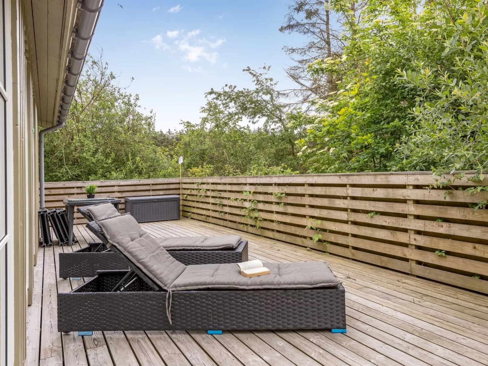 "Yngve" - 1.2km from the sea-Outside