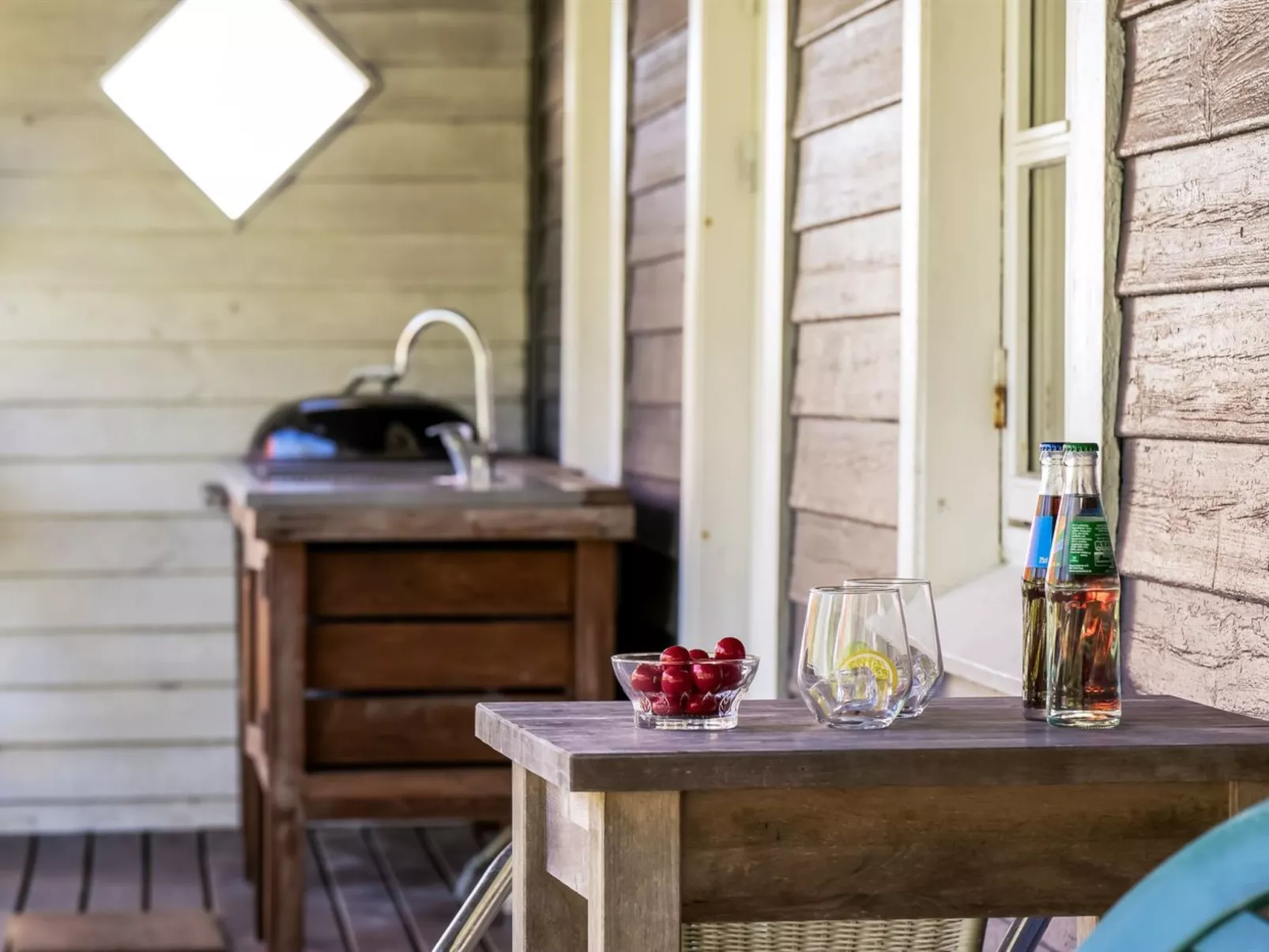 "Ejnarine" - 600m to the fjord-Draußen