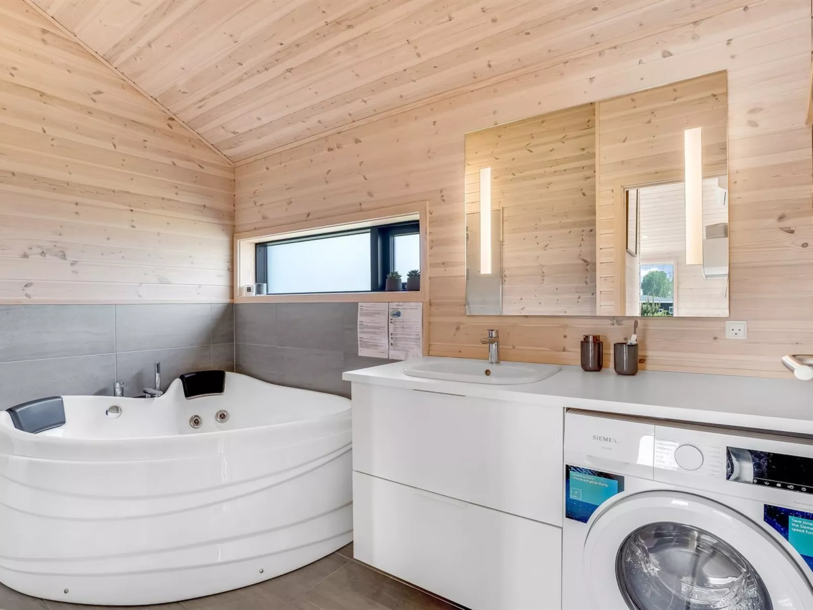 "Edite" - 900m from the sea-Inside