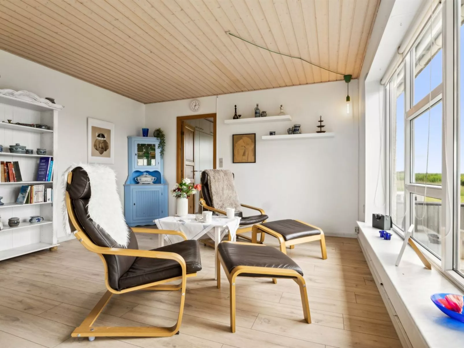 "Janin" - 400m from the sea-Drinnen