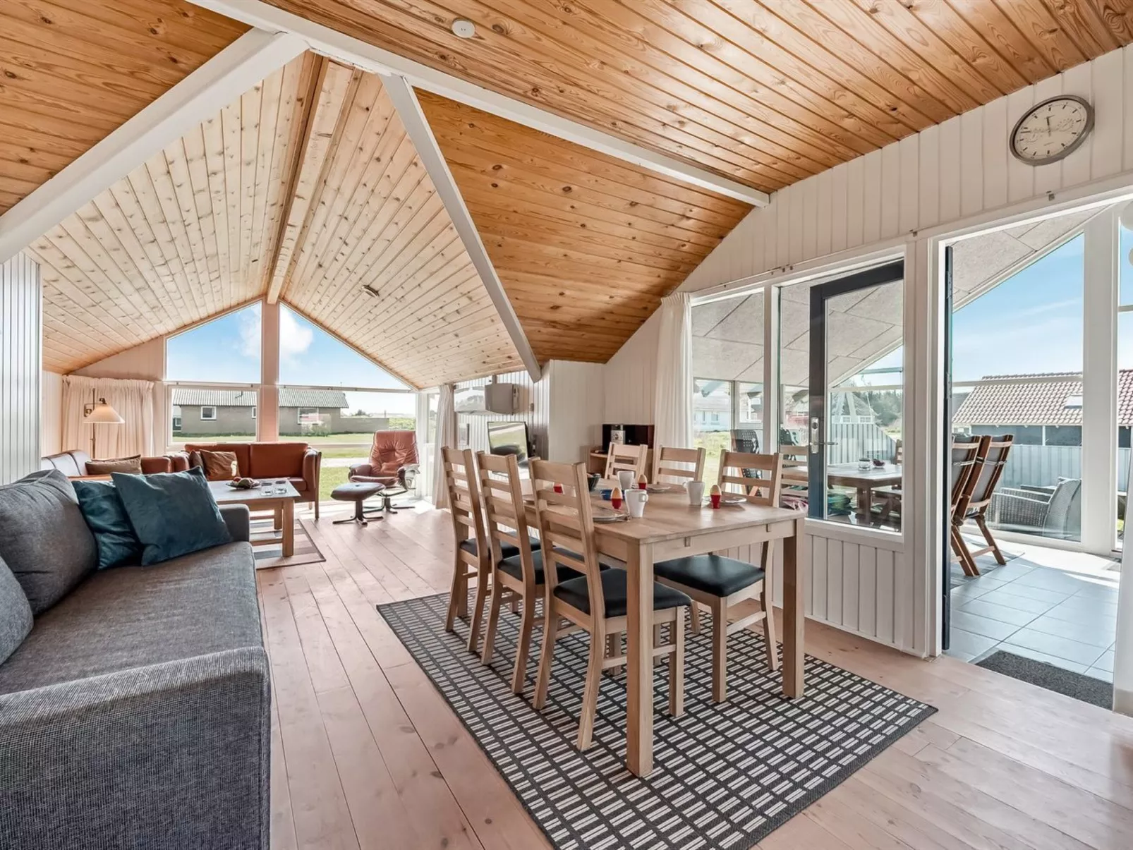 "Emppu" - 250m from the sea-Dedans