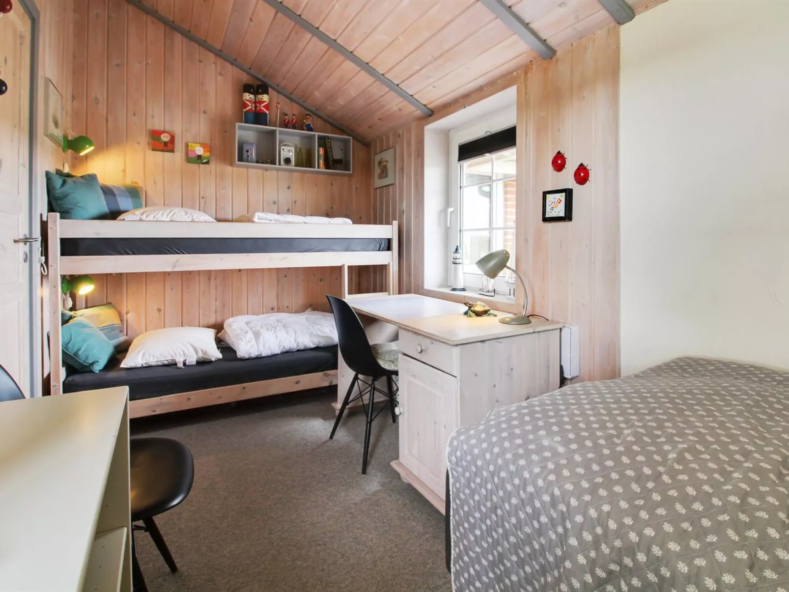 "Frithger" - 250m from the sea-Drinnen