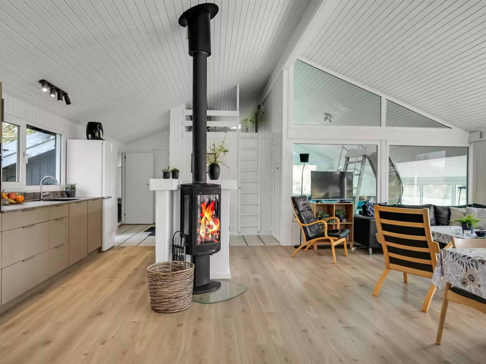 "Annlisa" - 1km from the sea-Inside