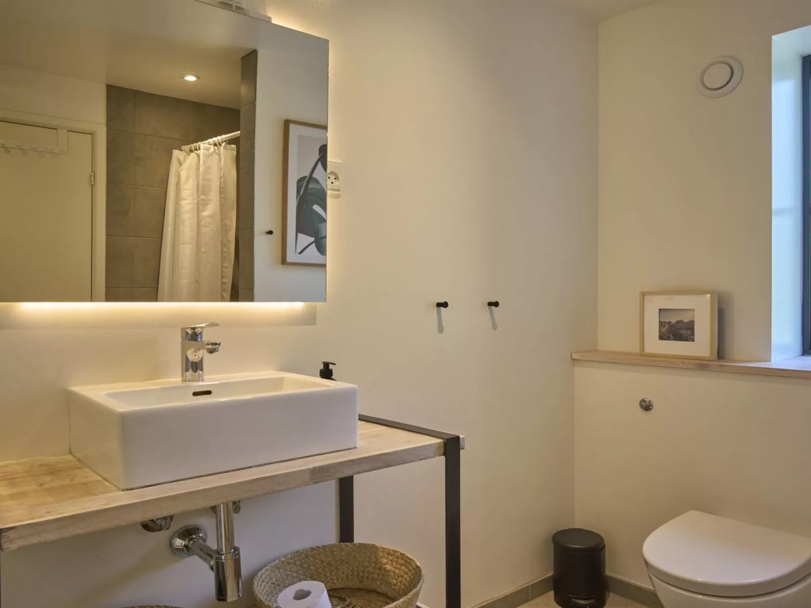 "Agir" - 200m from the sea-Dedans