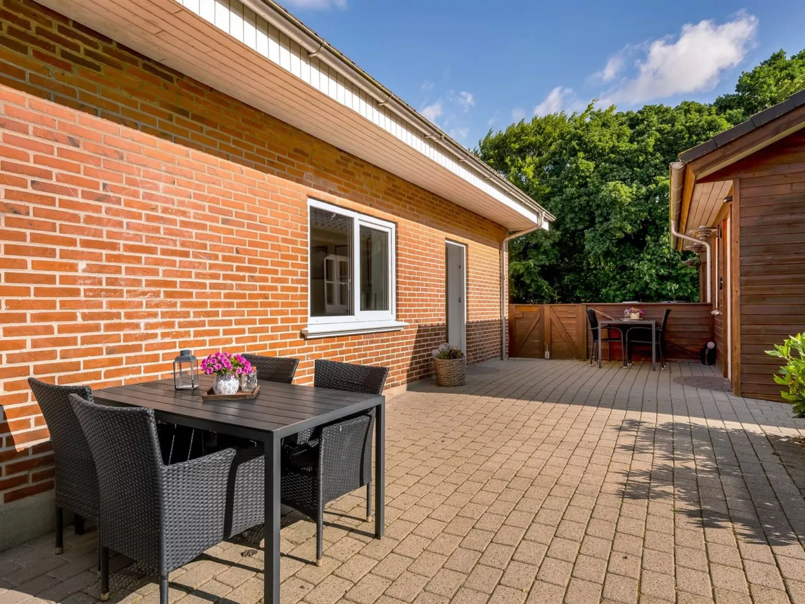 "Ditleif" - 8km to the fjord-Outside