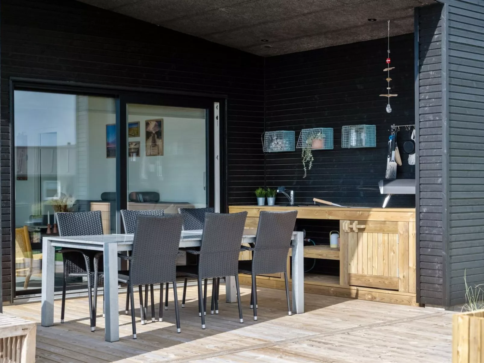 "Lyder" - 400m from the sea-Outside