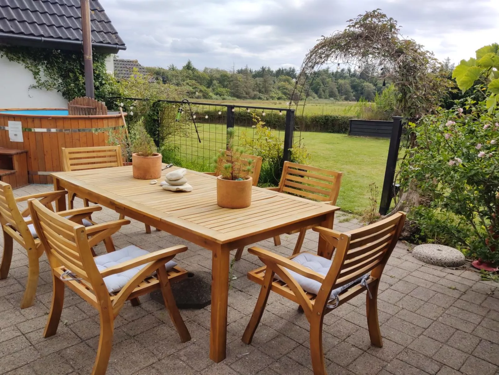 "Cillvur" - 8km from the sea-Outside