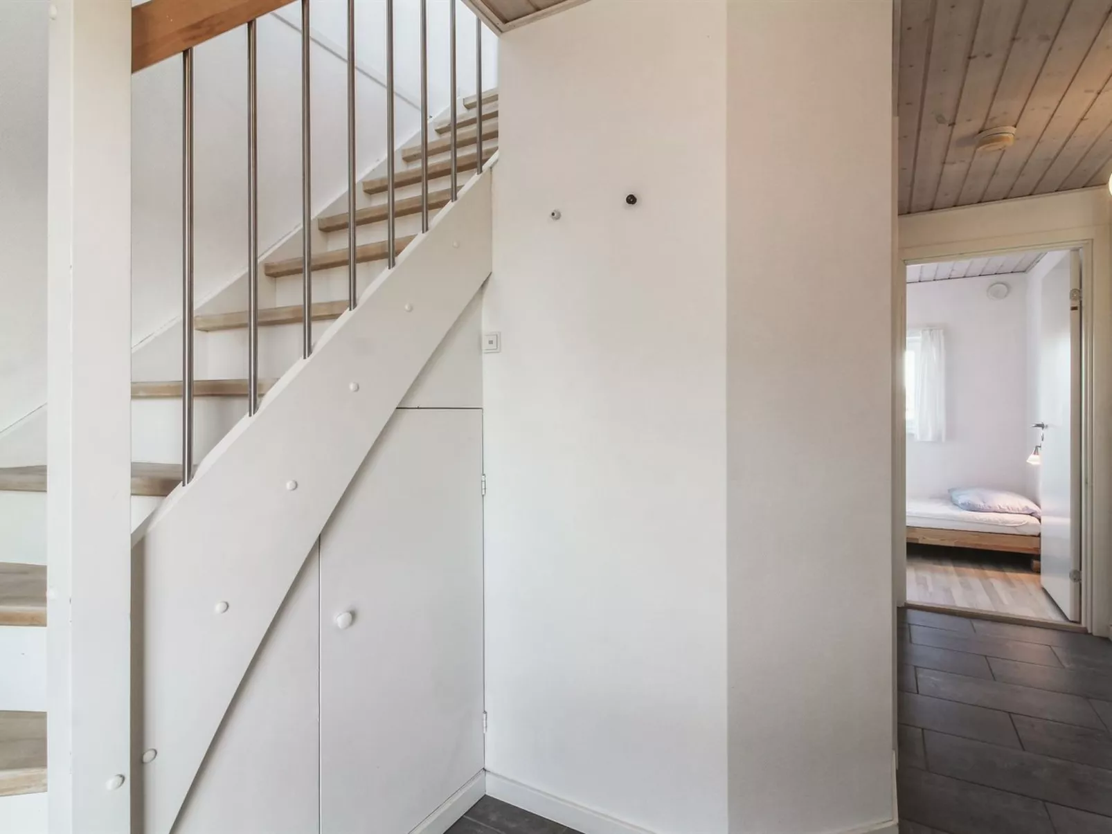 "Truls" - 700m from the sea-Dedans