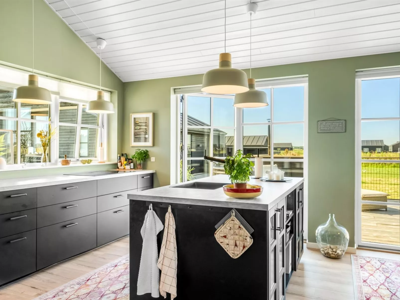 "Inola" - 1km from the sea-Inside