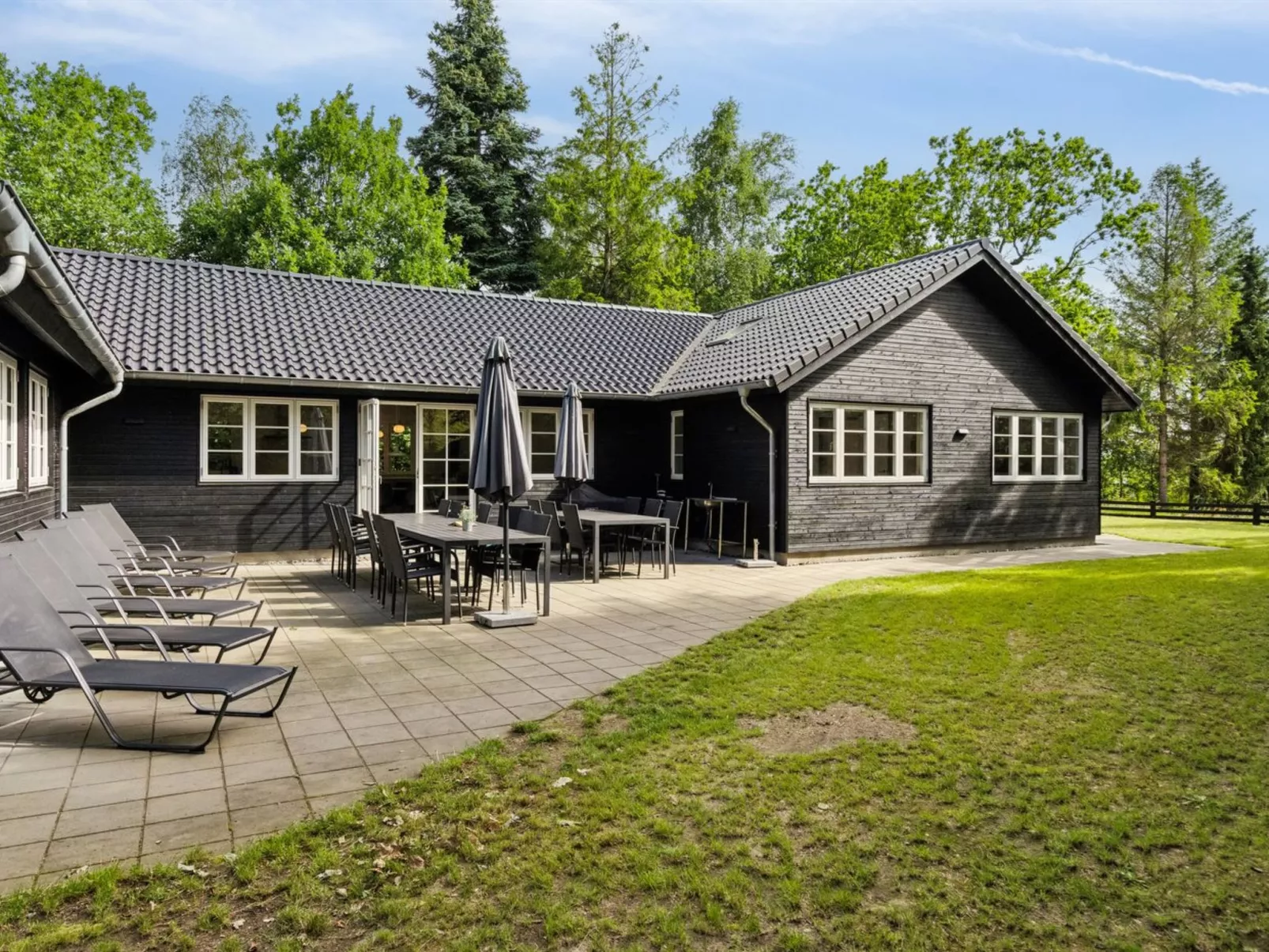 "Jalina" - 200m from the sea-Draußen