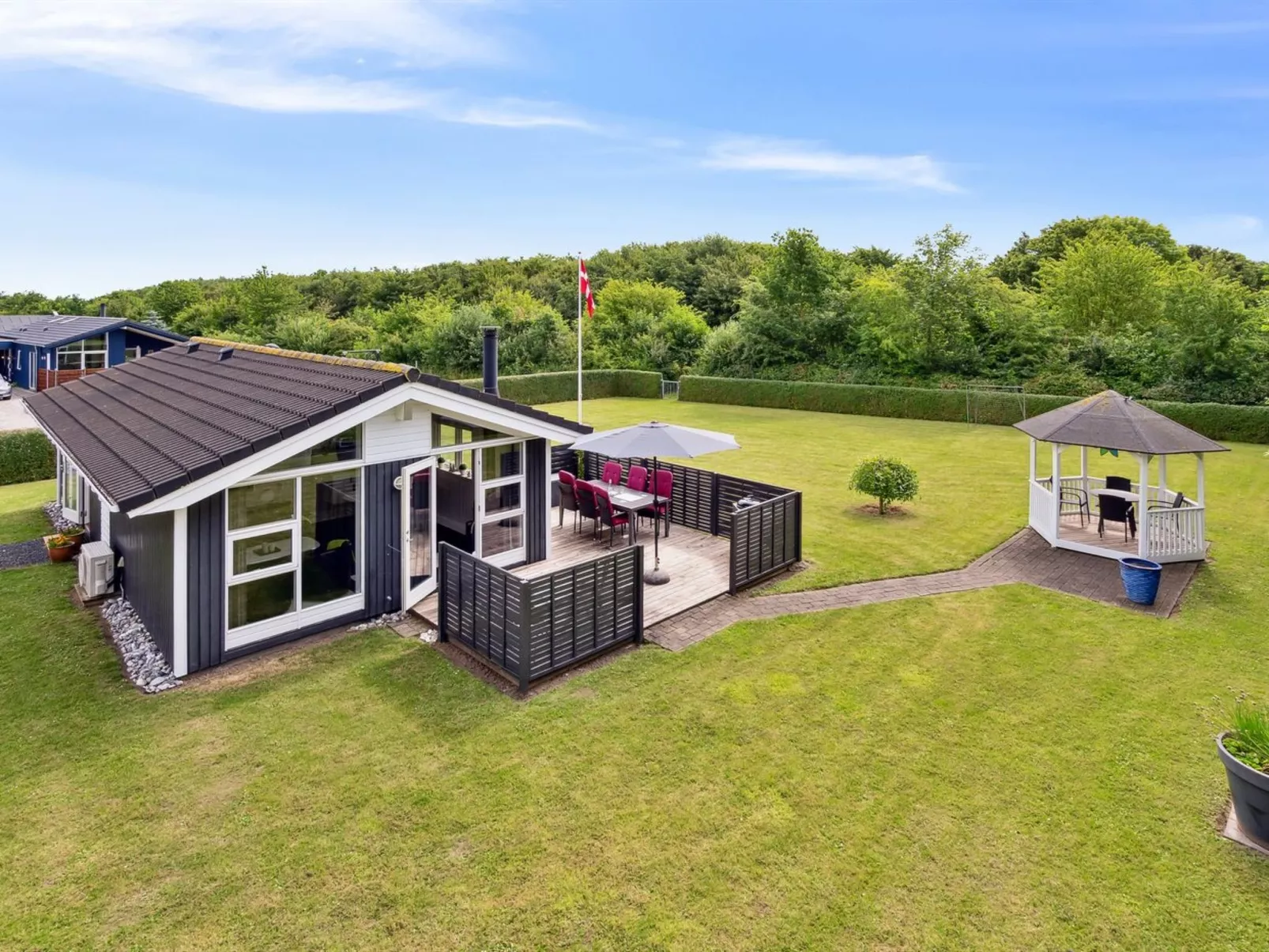 "Tayana" - 700m from the sea-Outside