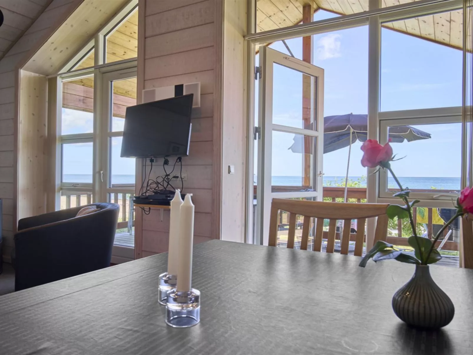 "Olina" - 10m from the sea-Drinnen