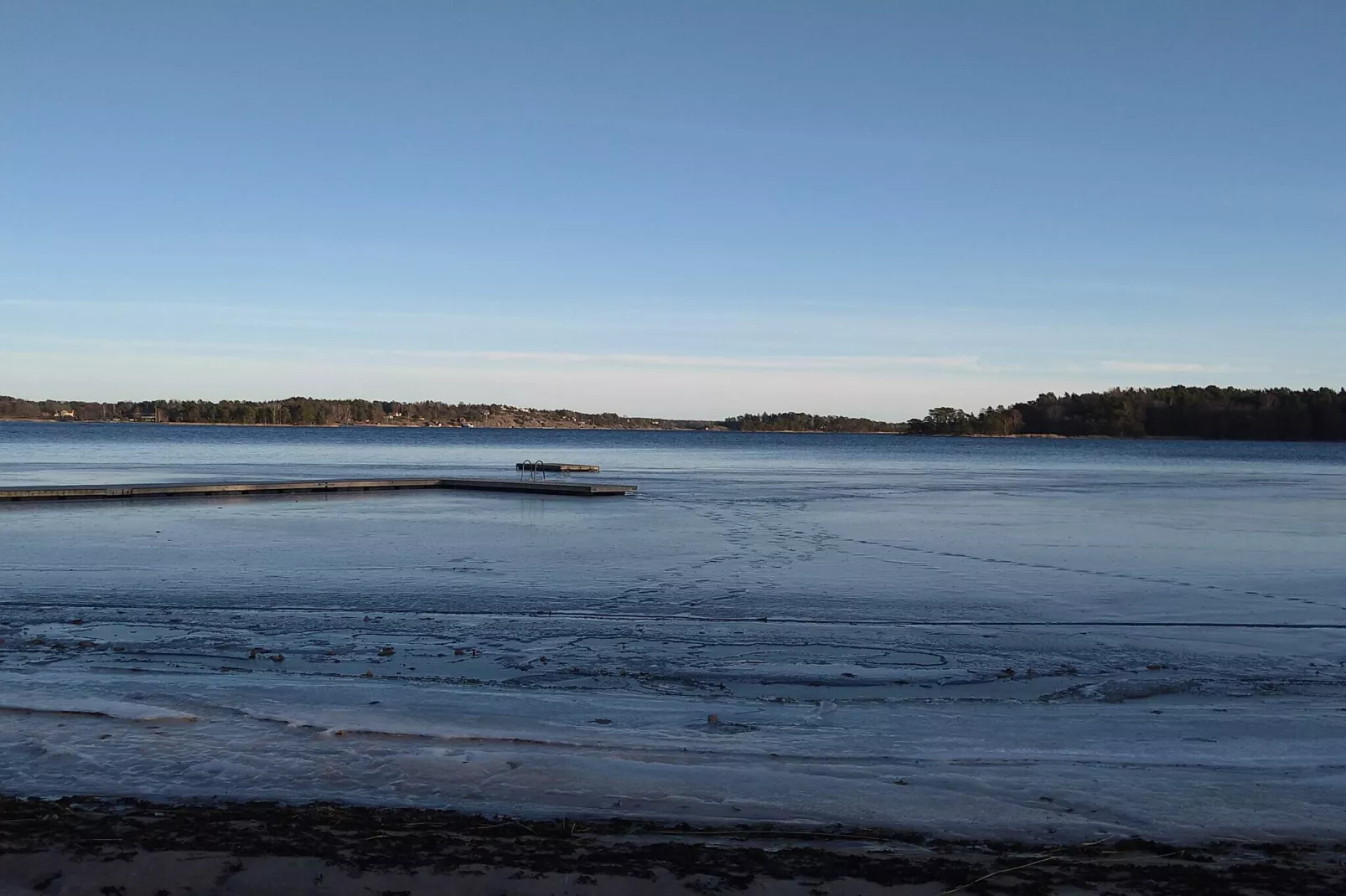 4 etoiles maison de vacances a VÄRMDÖ-Vue sur l'eau