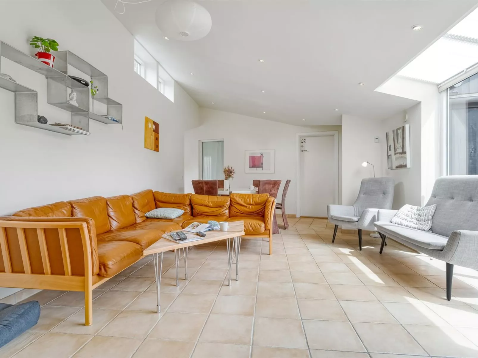 "Henkil" - 175m from the sea-Dedans