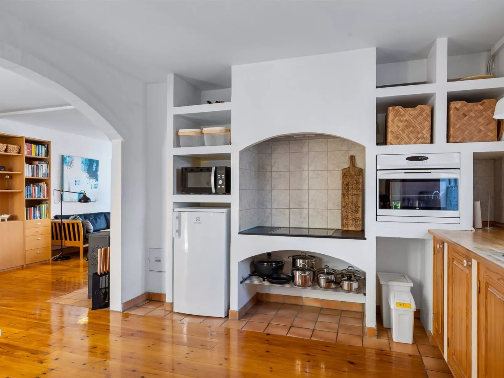 "Huno" - 2km from the sea-Inside