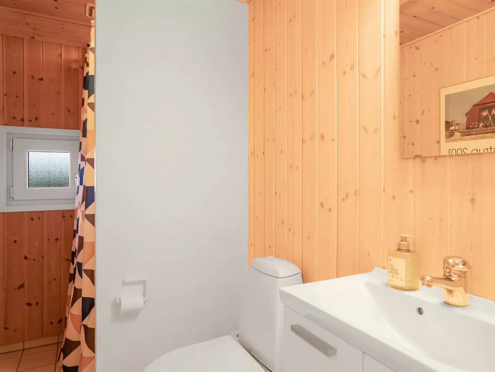 "Udder" - 250m from the sea-Dedans