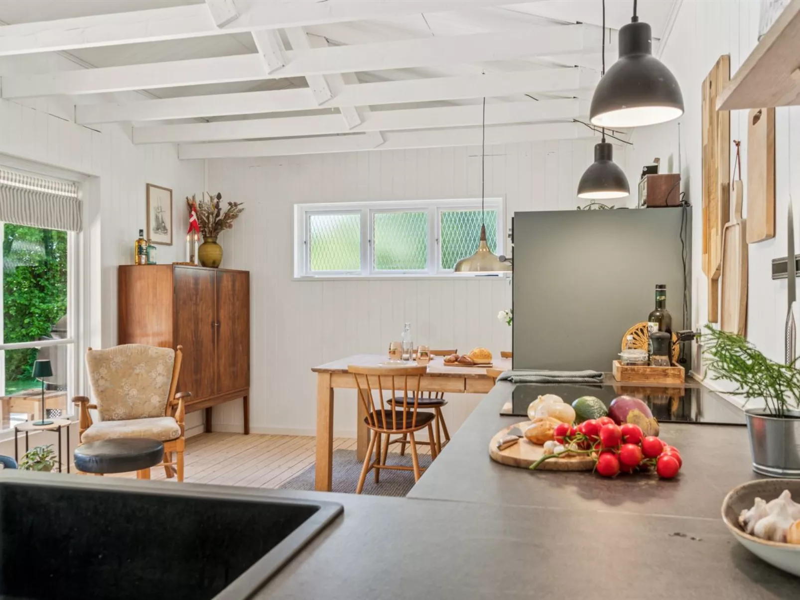 "Jovana" - 150m to the fjord-Inside