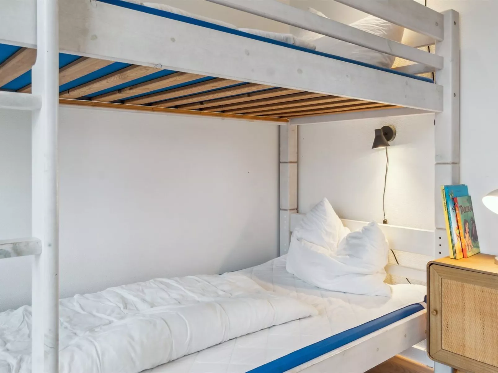 "Aira" - 200m from the sea-Inside