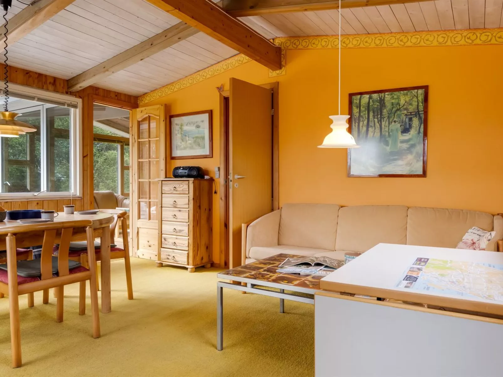 "Kimi" - 75m from the sea-Drinnen