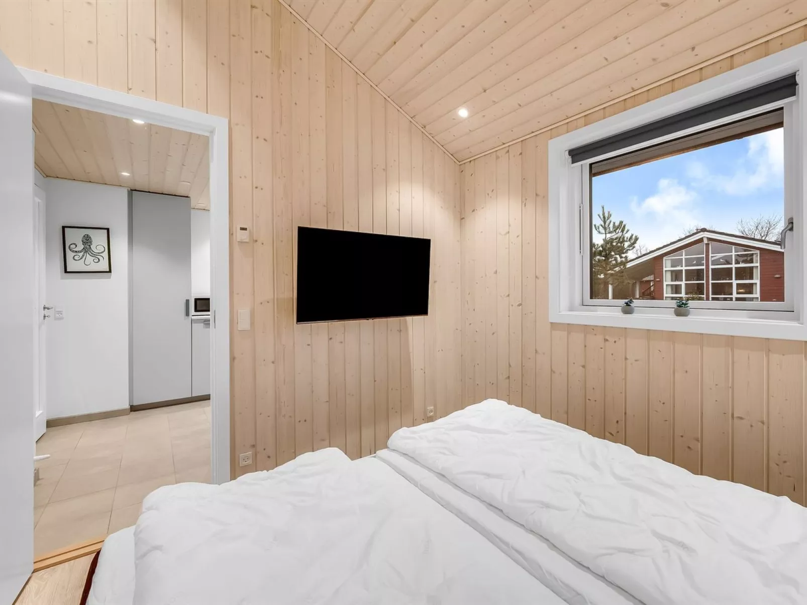 "Corina" - 850m to the fjord-Dedans