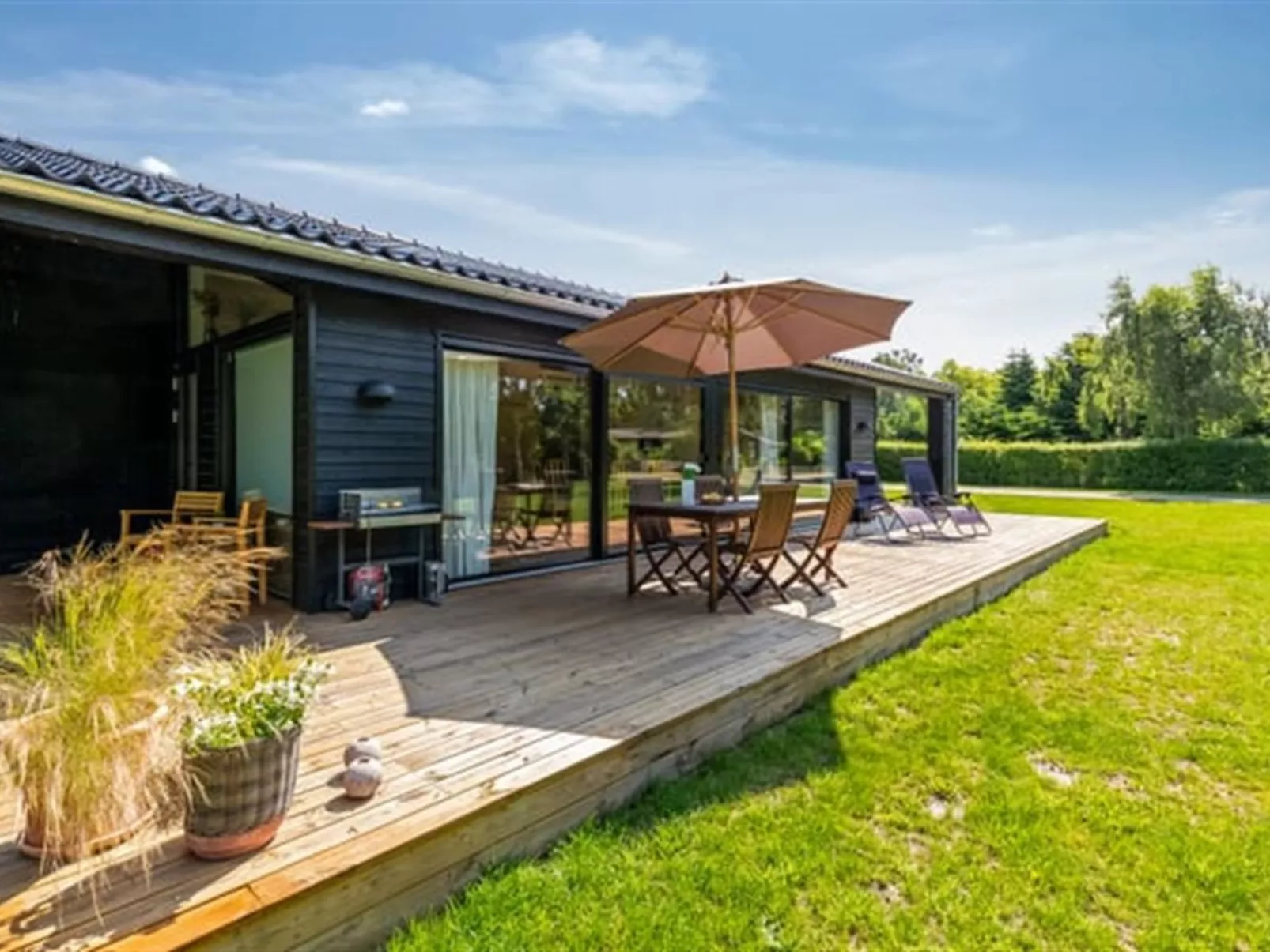 "Aruna" - 550m from the sea-Outside