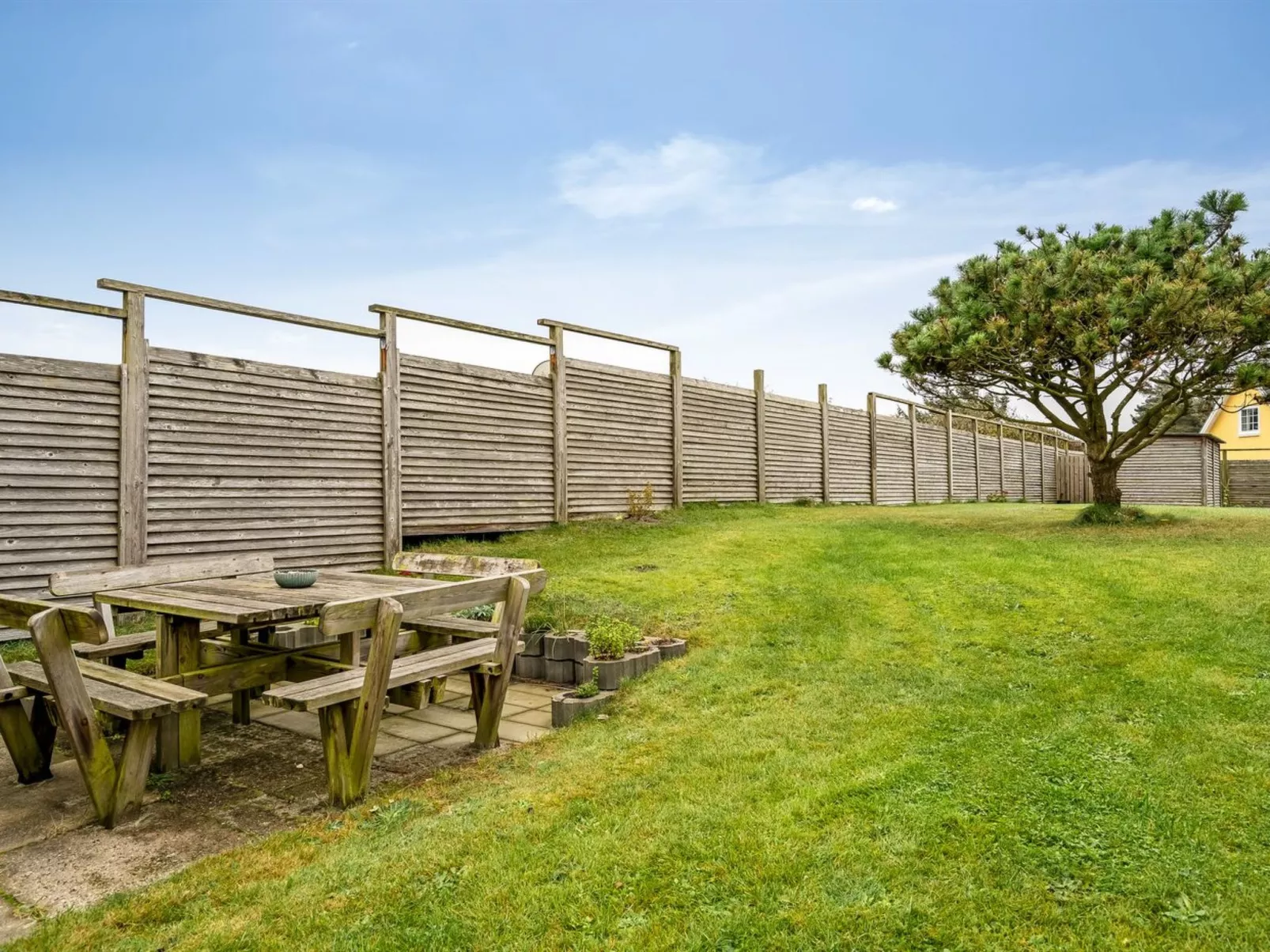 "Maelle" - 150m from the sea-Outside